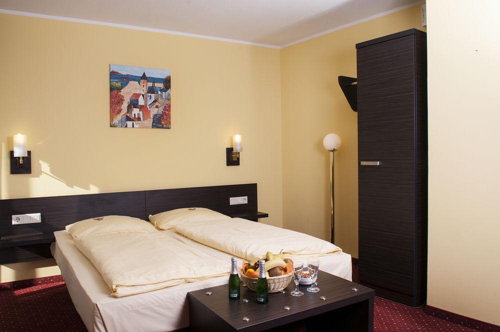 Invite Hotel Nuernberg City Екстер'єр фото