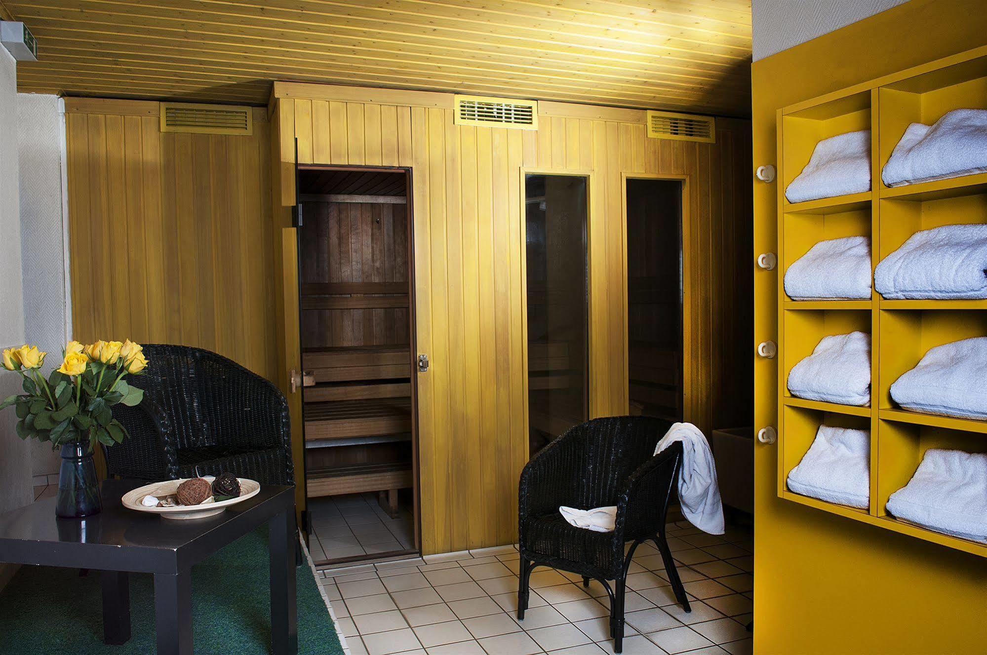 Invite Hotel Nuernberg City Екстер'єр фото